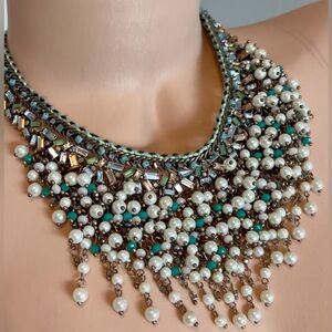 Zara Necklace (Pre-owned). Excellent condition.